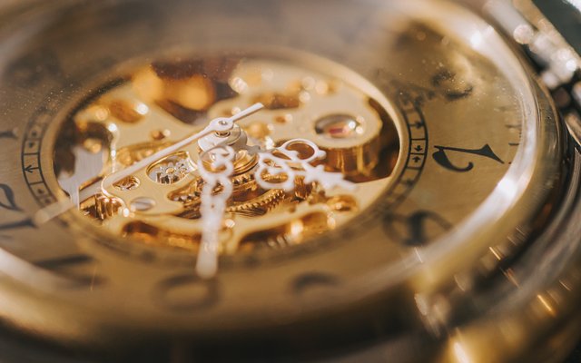 Mechanisches Uhrwerk – Uhrenankauf (Rolex, Omega, Breitling & mehr)